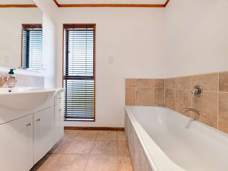 40 East Parkdale Street Tokoroa_24