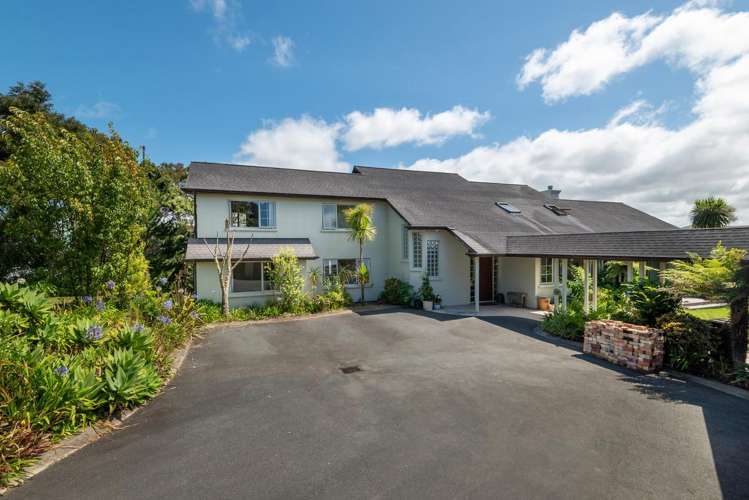 5 Chatham Avenue Paremoremo_13