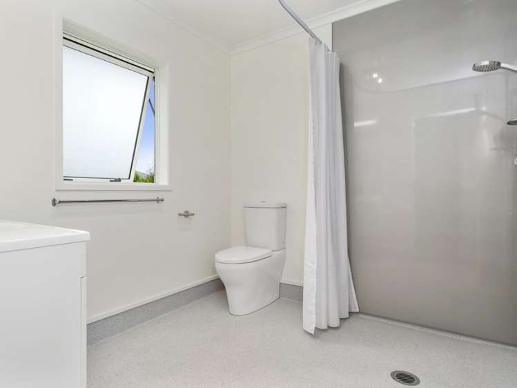 22 West Thompson Street Leamington_9