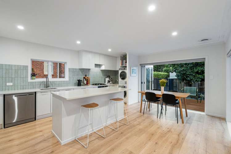 82 Michaels Avenue Ellerslie_2