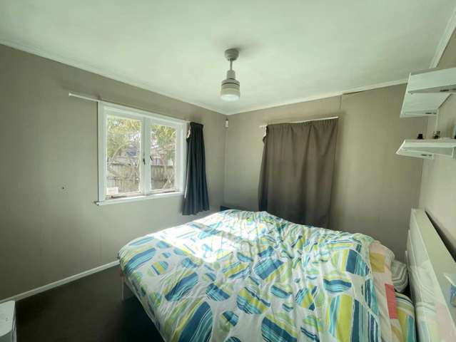 27 Youngs Road Papakura_4