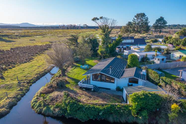 95 Dunns Avenue The Pines Beach_26