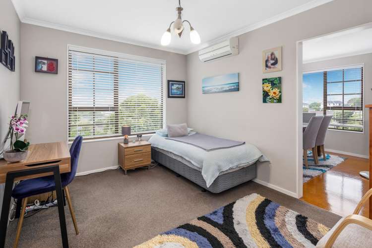 14 Brasenose Place Tawa_10