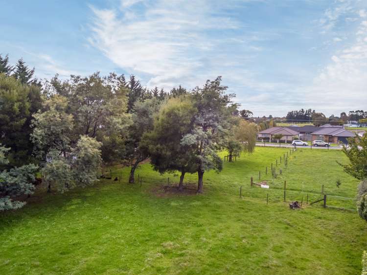 30 Hilton Road Carterton_2