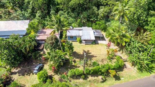 It’s FIJI TIME! – Walk to Savusavu Town from your FREEHOLD WATERFRONT home