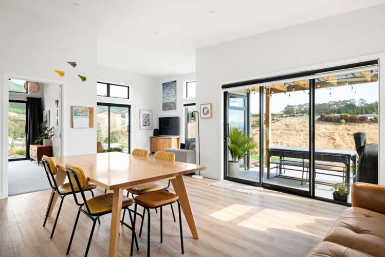 23 Hill Tops Way Stoke_5