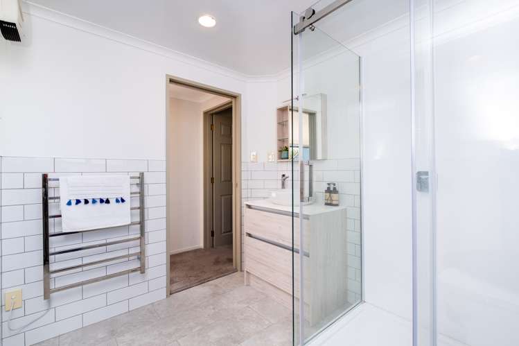 2 North Terrace Westshore_8