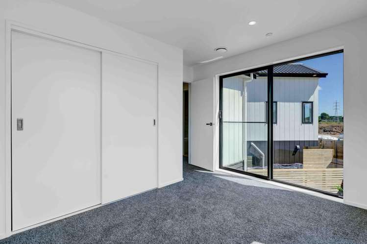 17 & 19 Aratuhia Lane Papakura_6