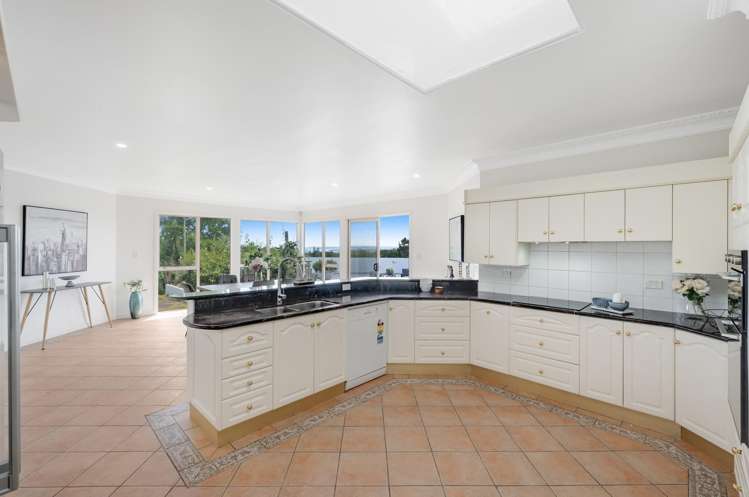 384 Whitford Road Whitford_5