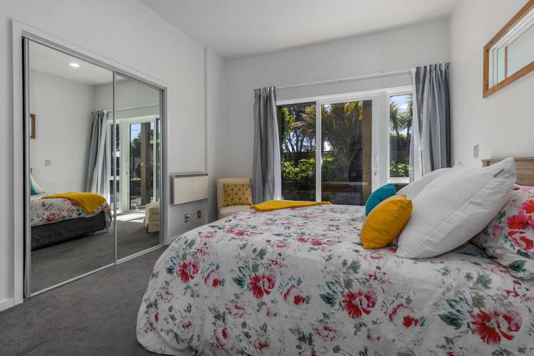 13 Karekare Road Raumati South_21