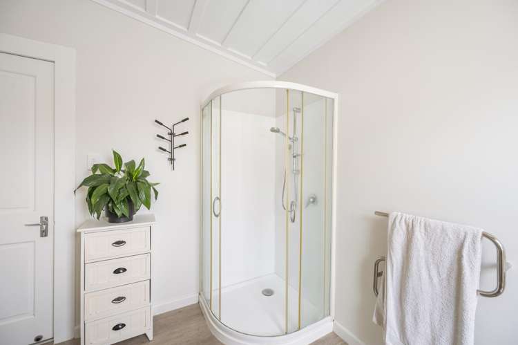 43 Georges Drive Napier South_12