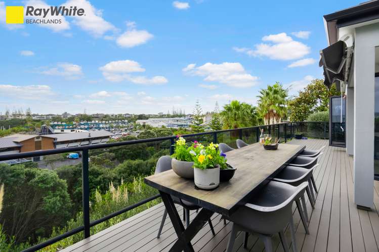 11 Tui Brae Beachlands_19