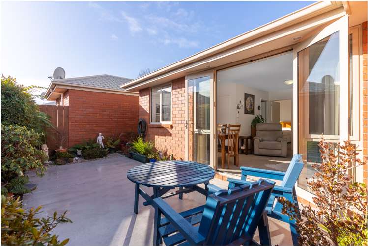 2/108 Yaldhurst Road Sockburn_1