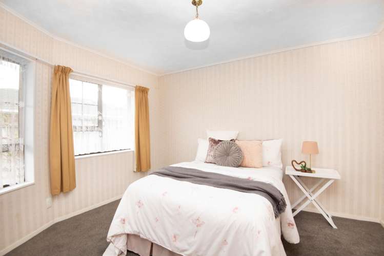 96 Oxford Street Tawa_17