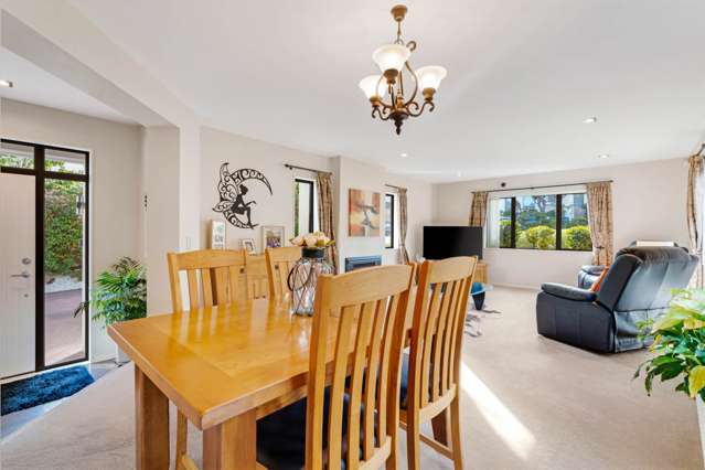 23 Terrasini Drive Flat Bush_4