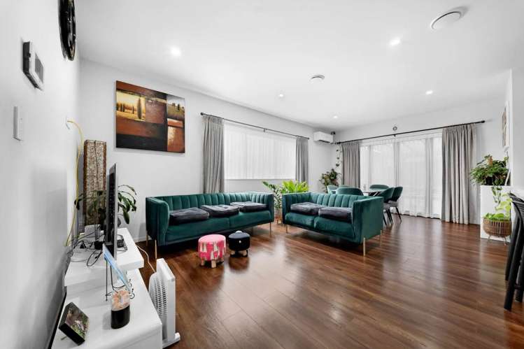 4 Tims Crescent Flat Bush_8