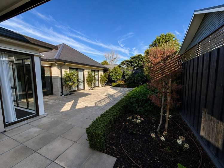 79 Idris Road 1438_1