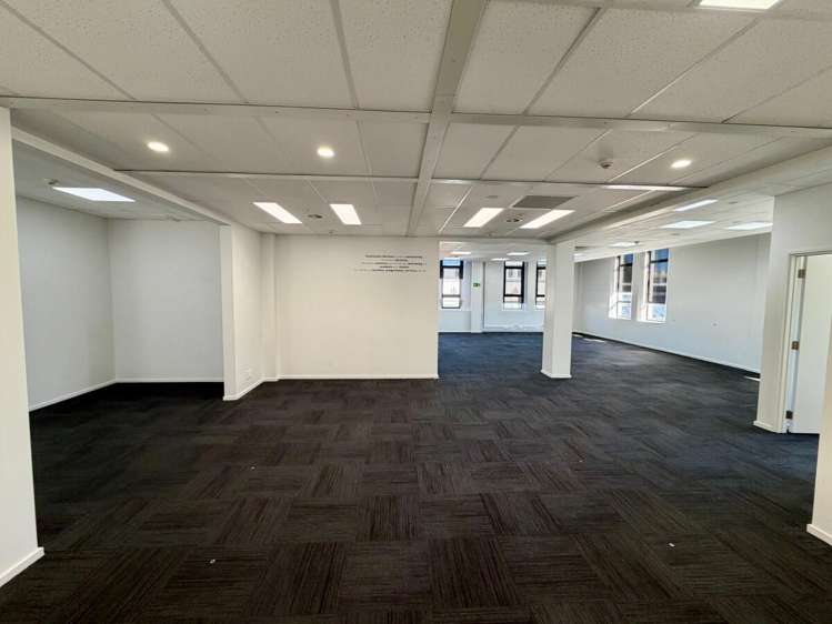 1 Dickens Street City Centre_6