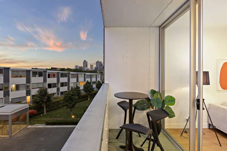 3a/14 Fisher-Point Drive Auckland Central_3