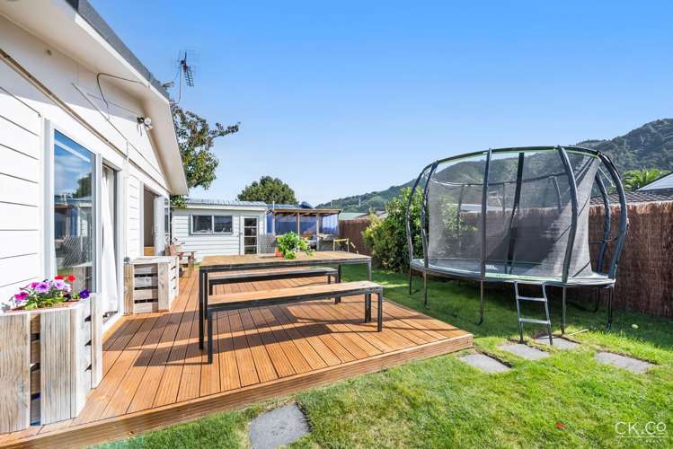 28 Omaha Grove Totara Park_16