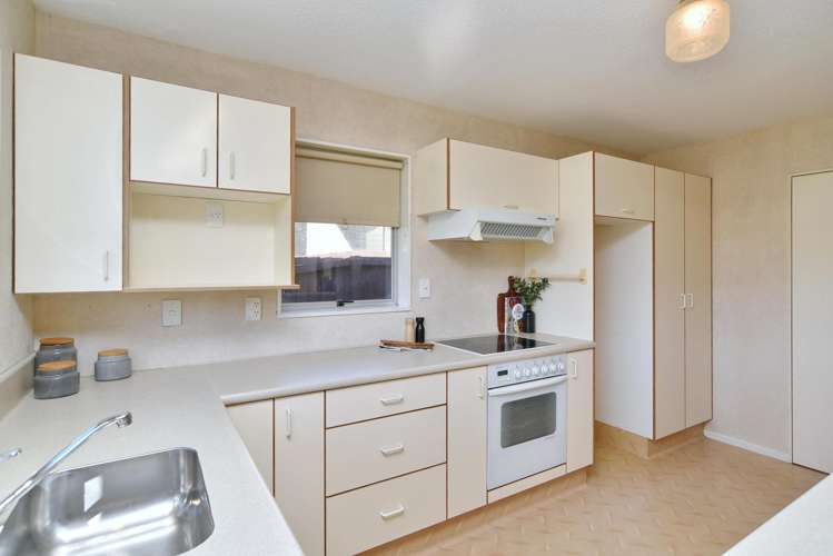 36 Highland Place Avonhead_1