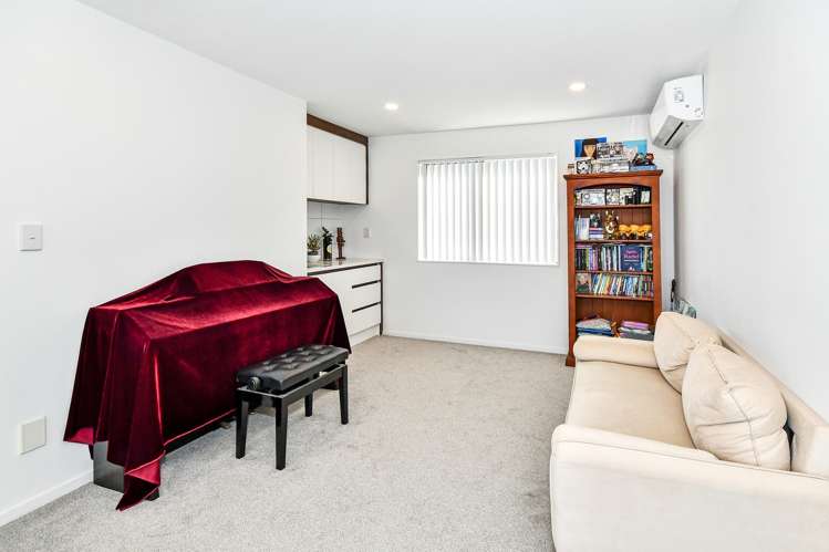 77 Rashni Road Flat Bush_11