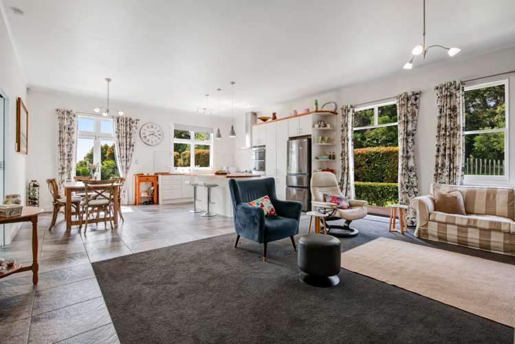 11 Burne Road Waitoki_40