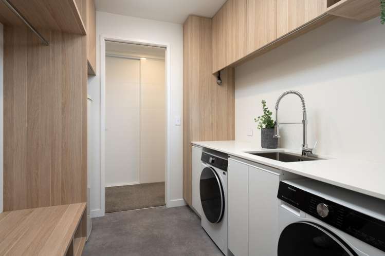 14 Waters Avenue Burleigh_21