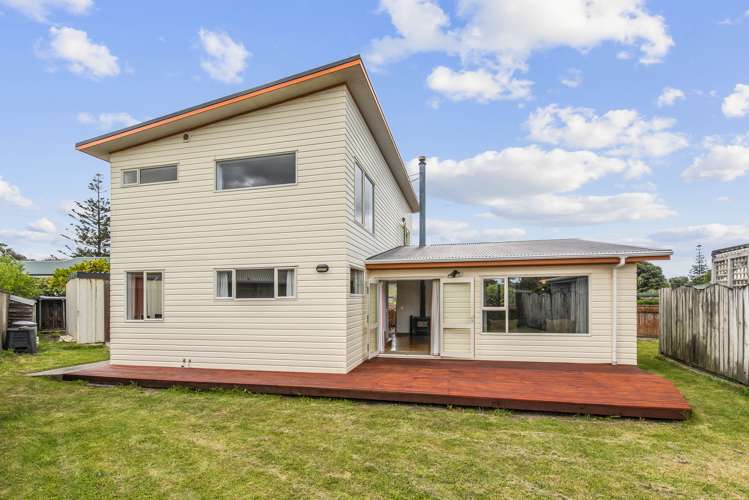 1 Frances Street Waikanae Beach_19