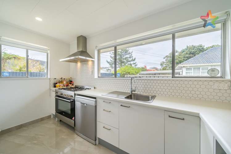 11a Foster Street Taita_13