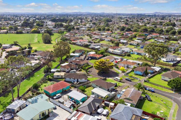 4 Aldo Place Clover Park_11