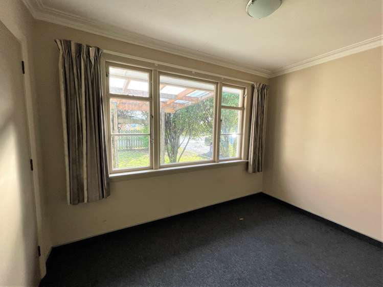 261 Clyde Street Balclutha_13