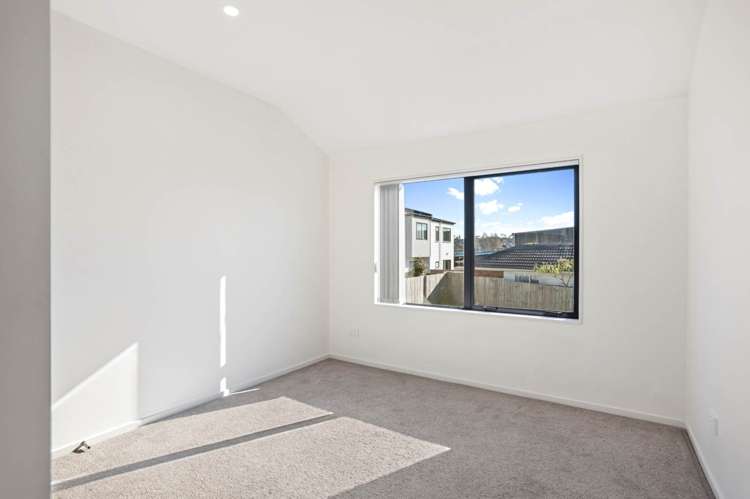 5/60 Kelman Road Kelston_10