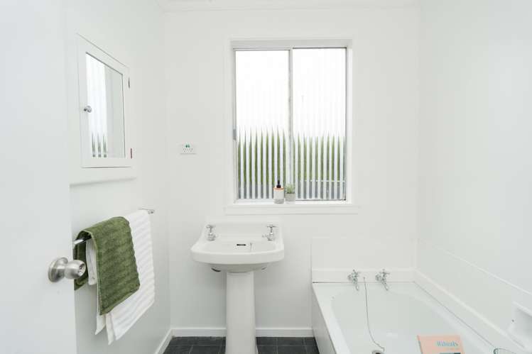 20 Robert Street Otatara_14