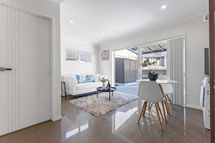 6 Evelina Lane Flat Bush_10