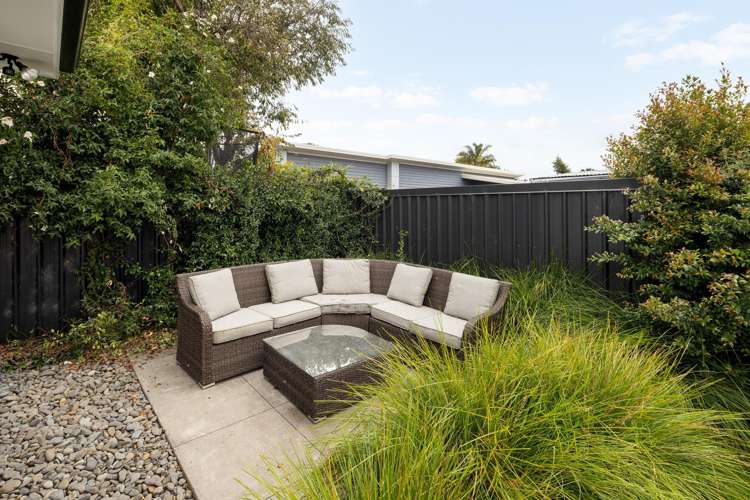 16 Thompson Street Leamington_24