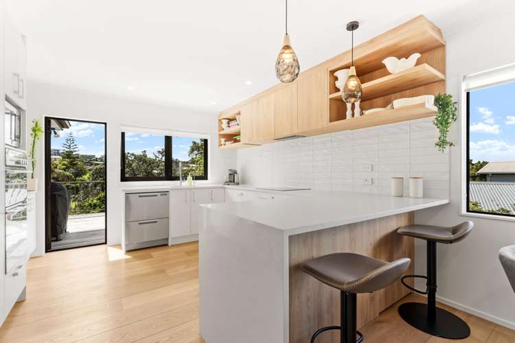 11 Barrier View Road_3