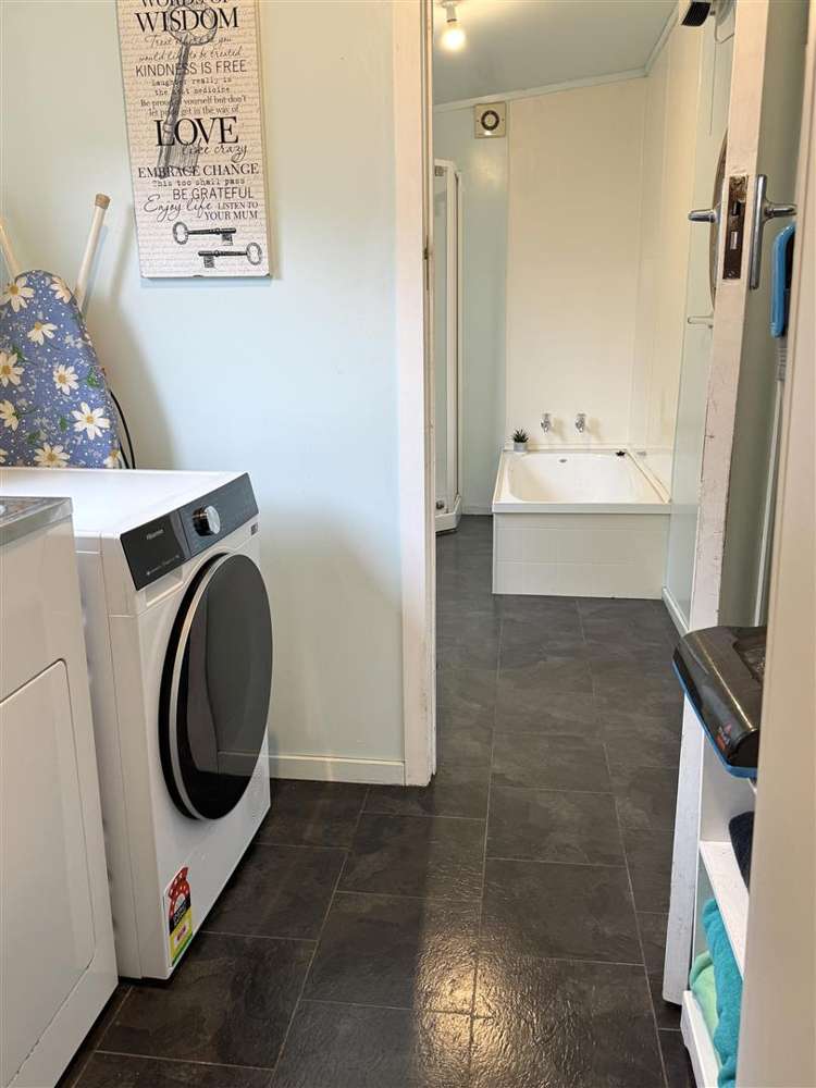 2 Coakley Street Blaketown_27