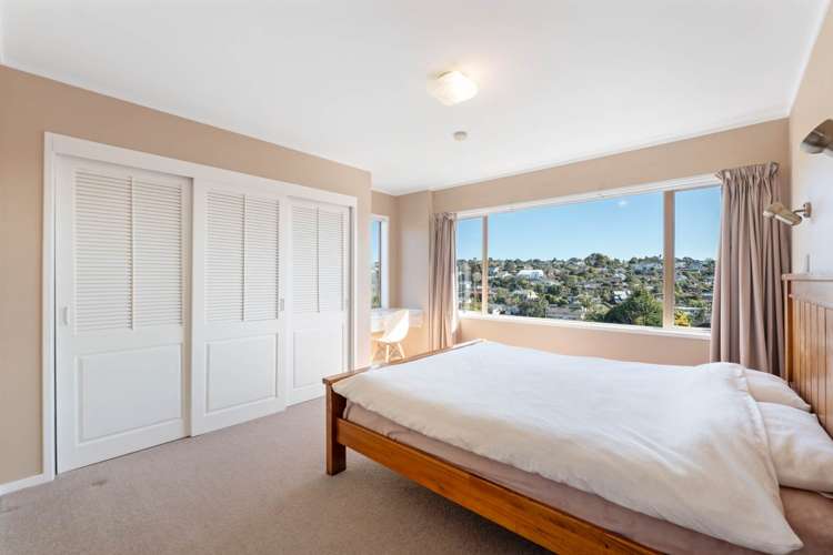 2/48 Mayfair Crescent Mairangi Bay_5