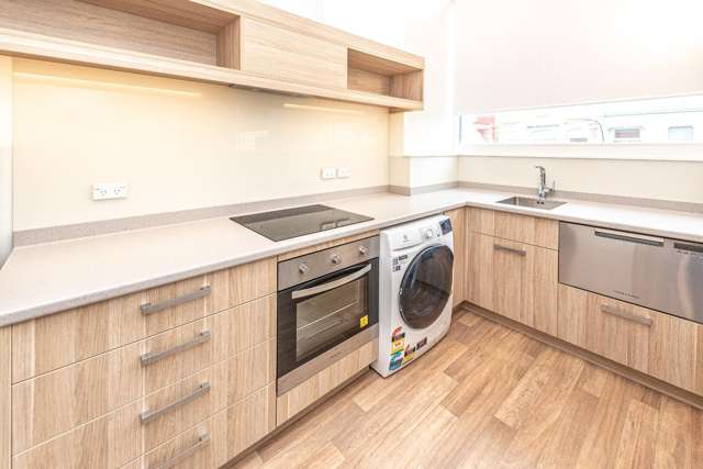 2/44 Drews Avenue City Centre_3