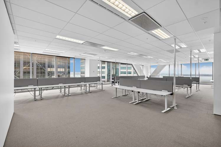 15 Customs Street West_0