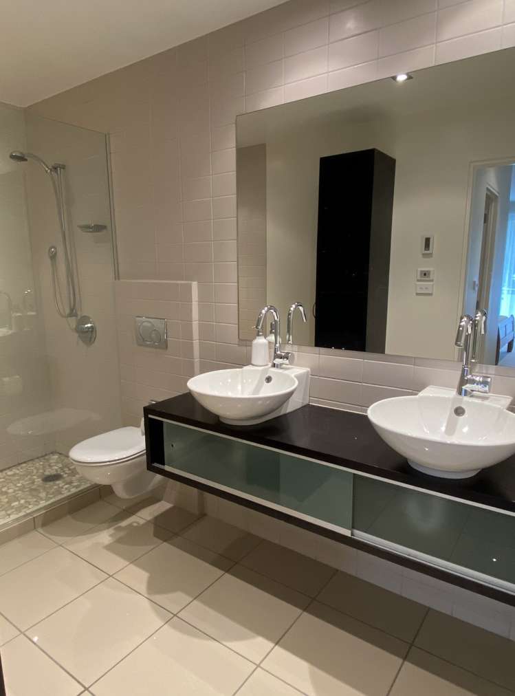 5/16 Beach Front Lane Browns Bay_17