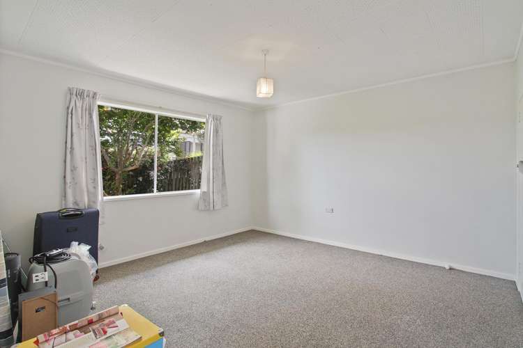 2/57 Coronation Road Hillcrest_12