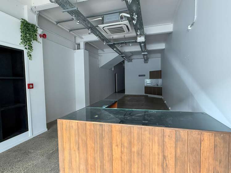 Shop 3, 25 Ward Street Hamilton Central_2