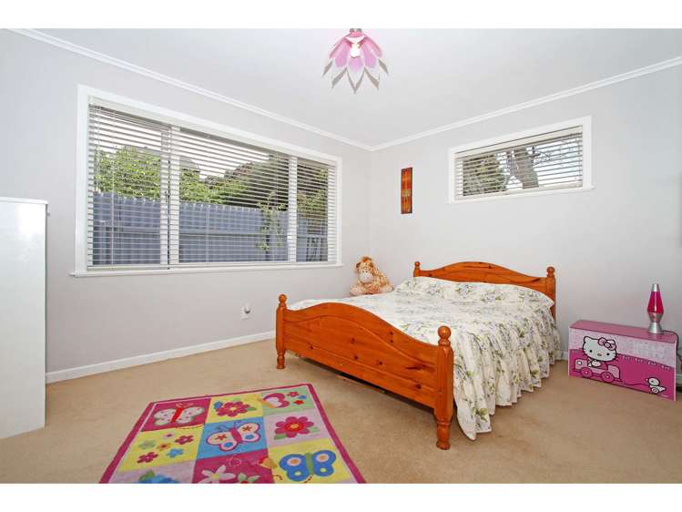 18 Evan Street Belmont_9