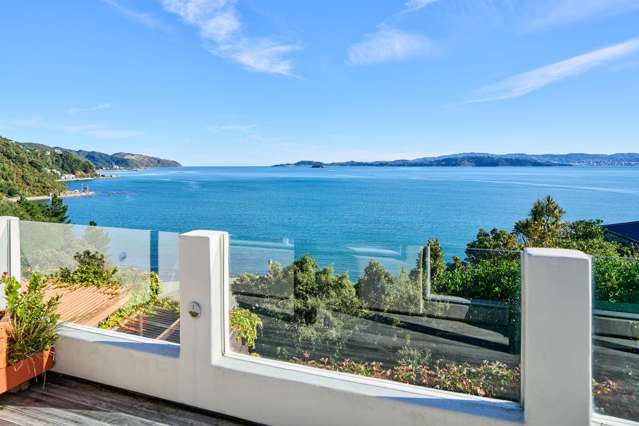 5 Rangiuru Road, Mahina Bay Eastbourne_2