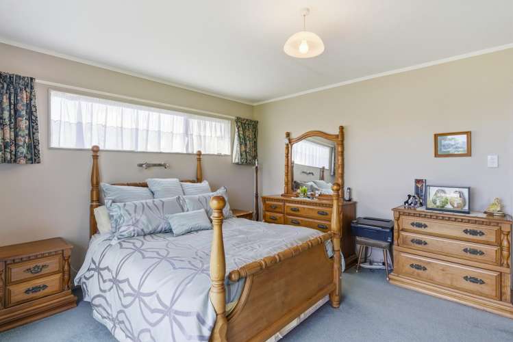 2 Sunset Terrace Waikanae Beach_19