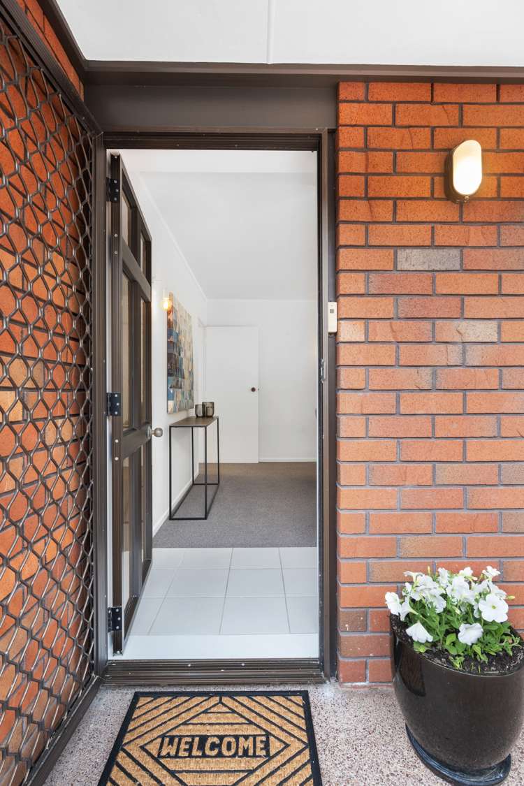 2/98 Mirrabooka Avenue Botany Downs_15