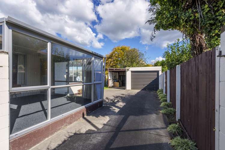 2/12 Bayswater Crescent Bromley_17
