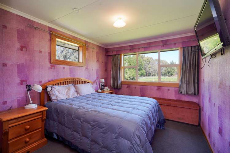 20 Cross Road Winton_35